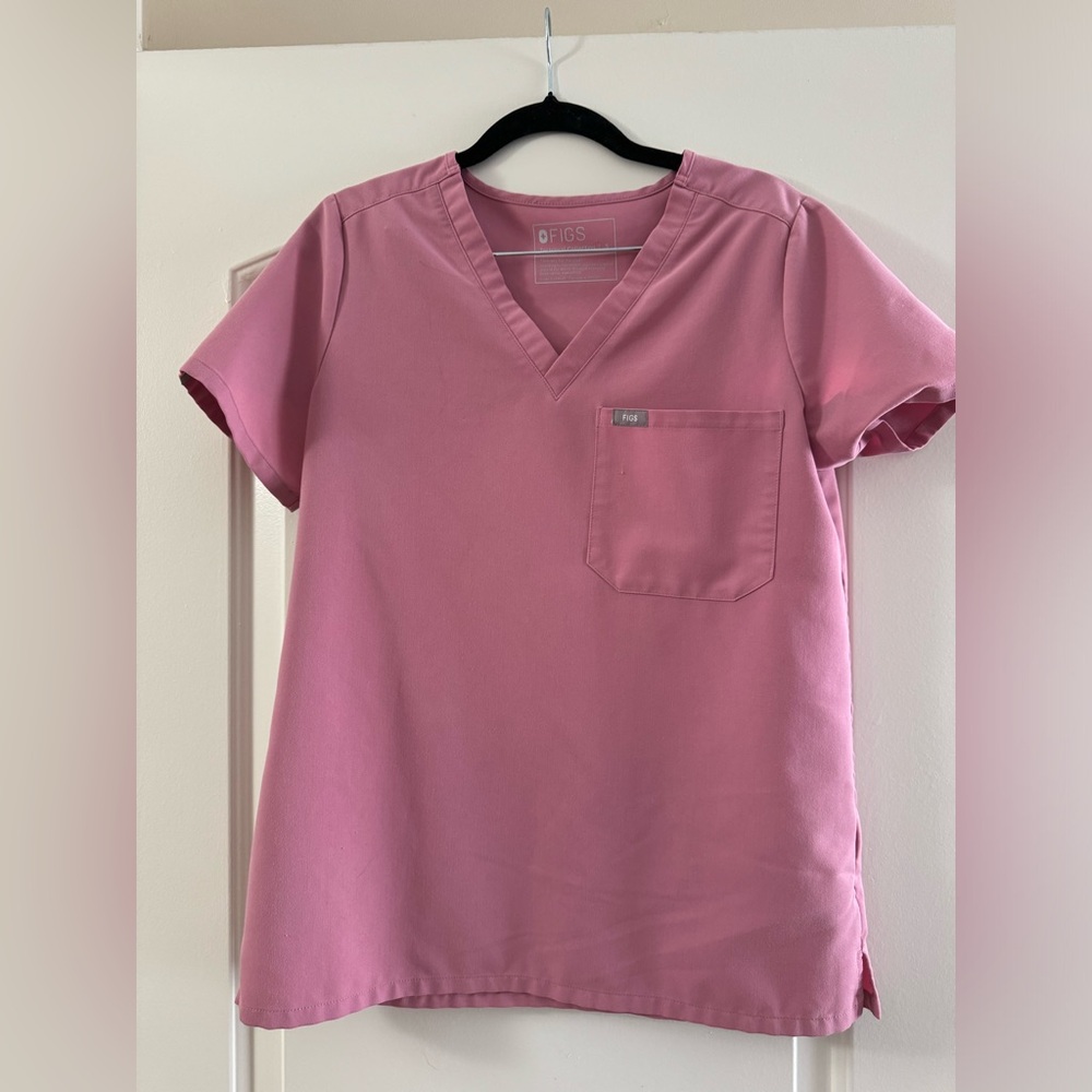 Figs scrub set. Top is small bottoms are medium.